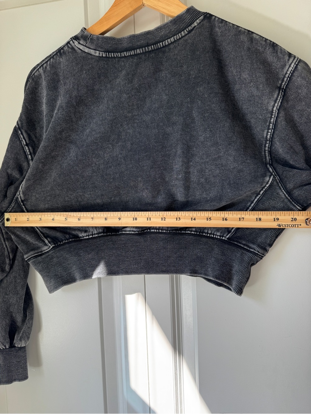 Garage Montana National Parks Cropped Sweatshirt - Picture 8 of 8